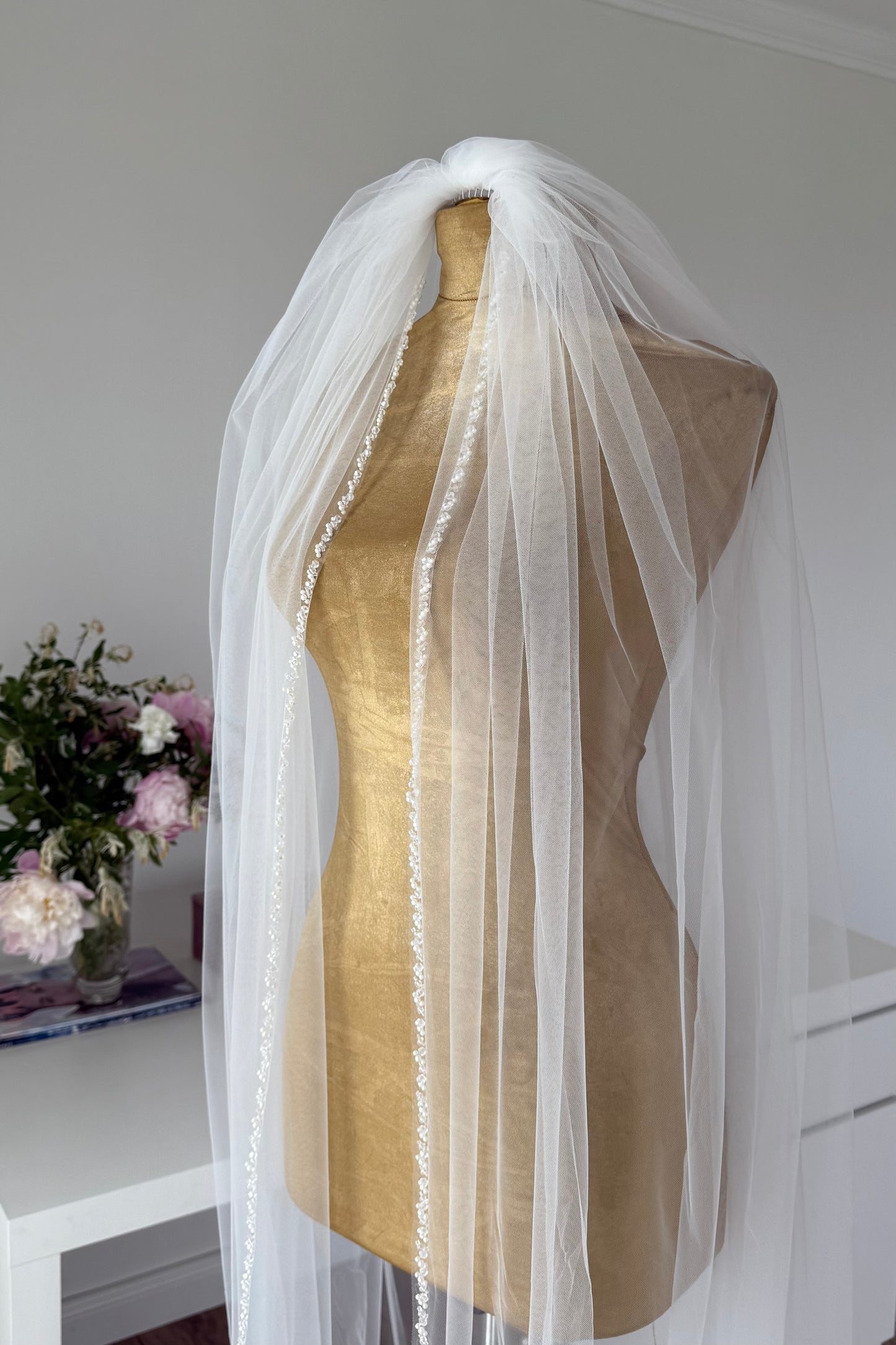 Voal pentru mireasă ELARIA cu dantelă 1,8 x 3 m Ivory
