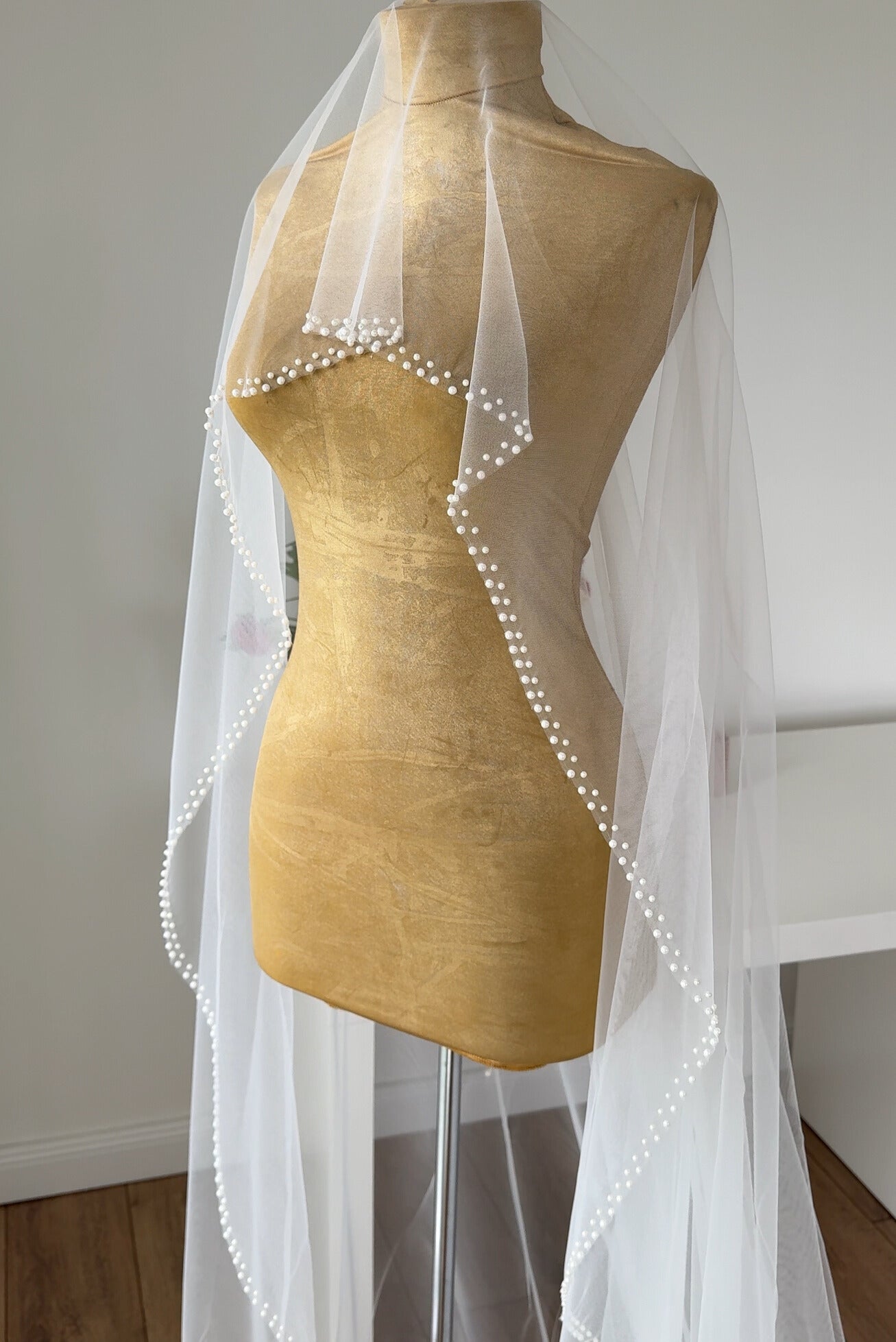 Voal pentru mireasă SWANELLE cu dantelă 3 x 3 m Ivory